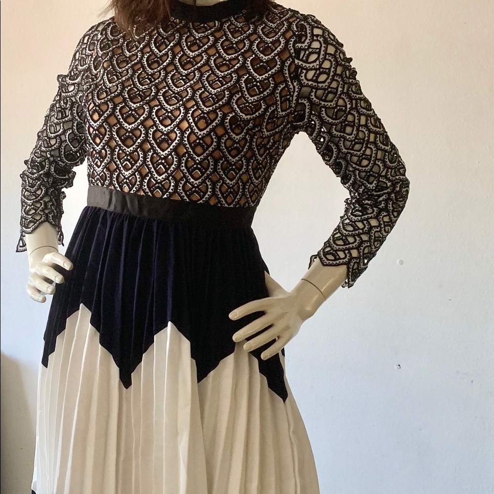 NEW Longsleeve Cutout Dress